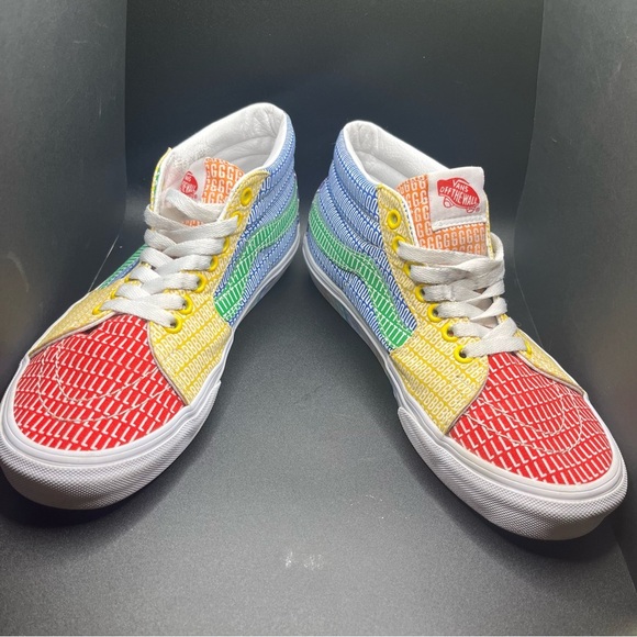 Vans Sk8-Mid Pride Multi color LGBTQ
Men’s SZ 7.5 or women size SZ 9
Collectors - Picture 2 of 11